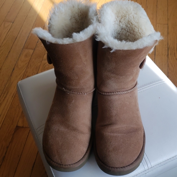 Ugg Bailey Button Boots - Picture 2 of 7